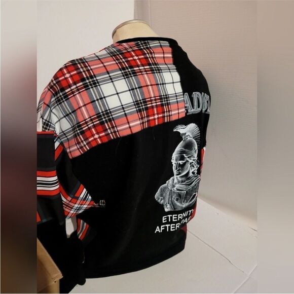 Inspired Black and Red Plaid Patchwork Sweatshirt Men size Large soft - Picture 2 of 3